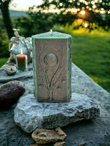 [CAND-MPHA-GRN] Moon and Seasons Candle