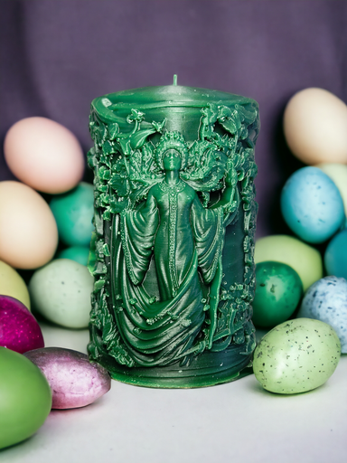 Eoster Goddess Candle
